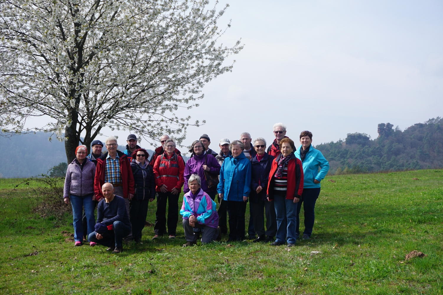 Gruppenfoto des Wandertages des Turngaues Speyer 2019 auf dem Altenberg