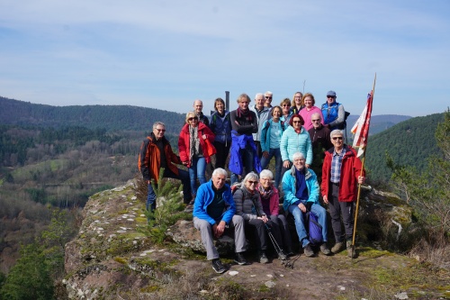 Gruppenfoto auf dem Hockerstein