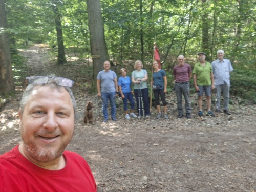 Gruppenfoto am Fusse des Rödelsteins auf unserer Runde rund um den Rothenberg im Rahmen des Familiensportfestes des TSV Wernersberg